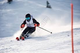 难缠，湖人队的八村塁打破沉默，谈及棘手的膝伤